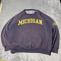 VTG Y2K Michigan Footbal Faded and Distressed Crewneck Mens Size XL Grunge Sport
