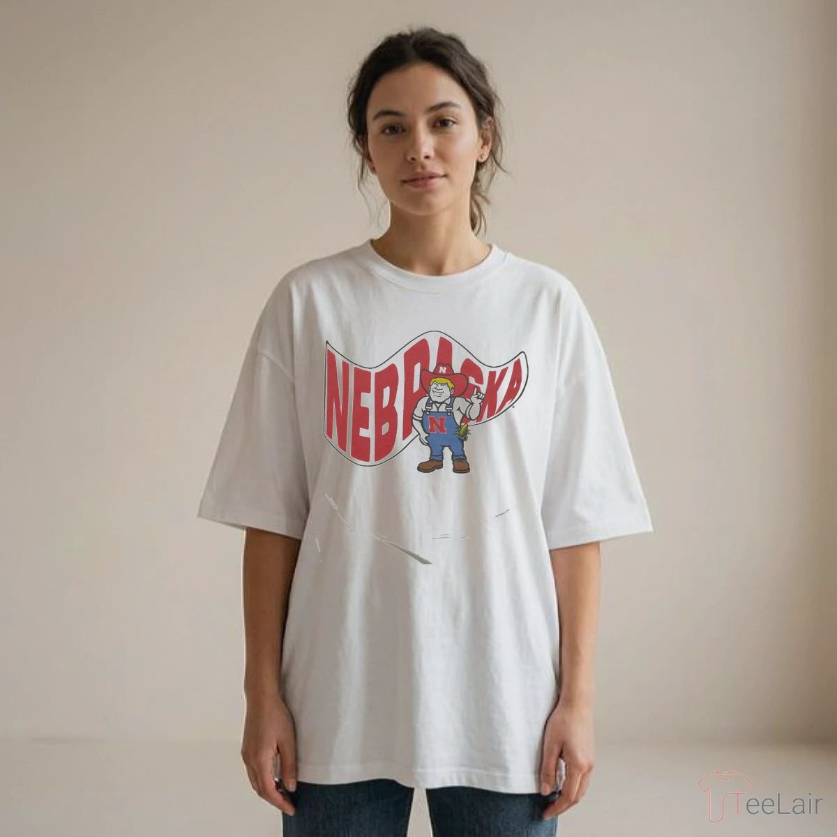 Nebraska Waving Flag Vintage T-Shirt